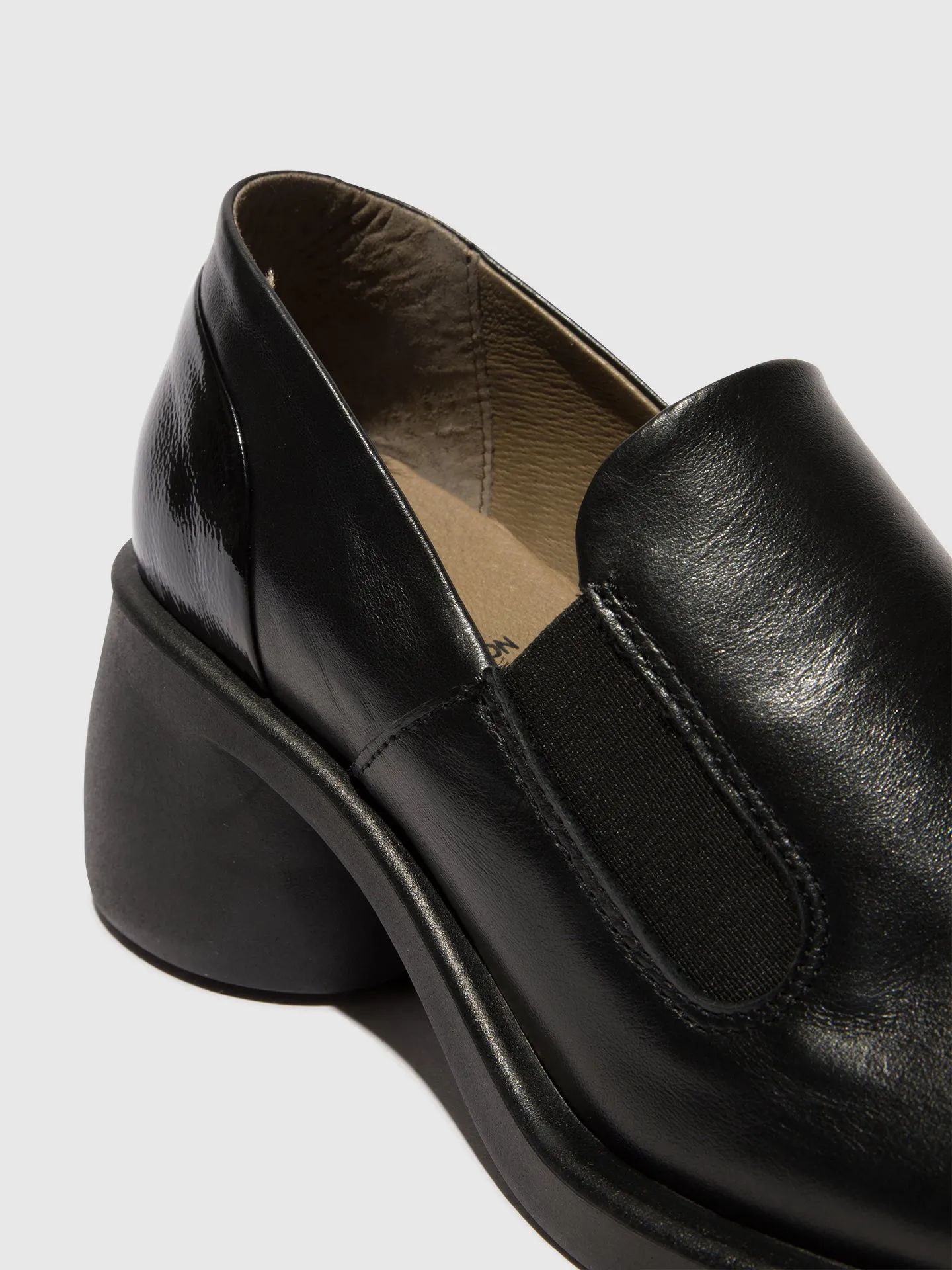 Slip-on Shoes HUCH004FLY BLACK