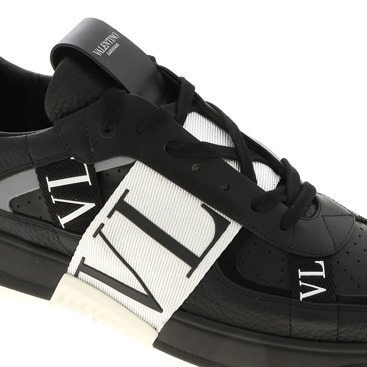 Valentino Garavani Black Sneakers Vl7n